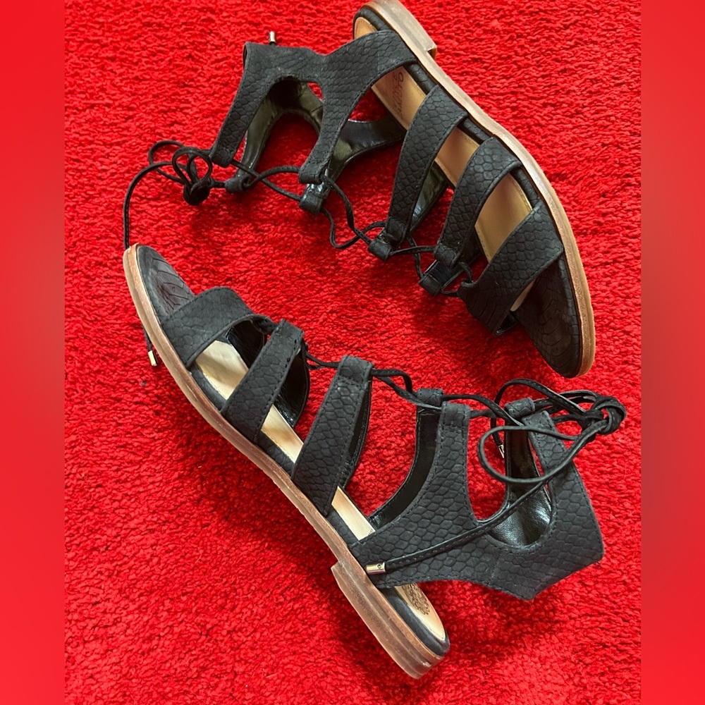 Sandals - Picture 2 of 4